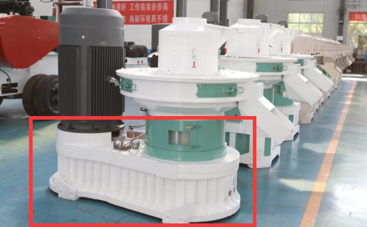 木屑顆粒機(jī)一體式變速箱.jpg 木屑顆粒機(jī)一體式變速箱.jpg